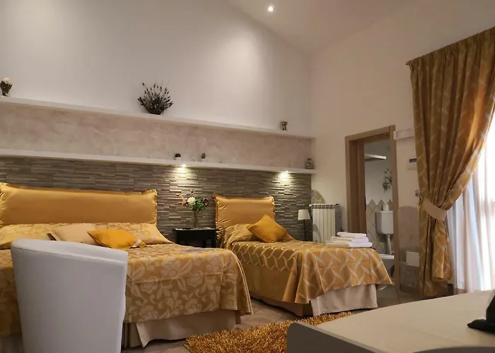 Selenebeach B&B 지아르디니낙소스